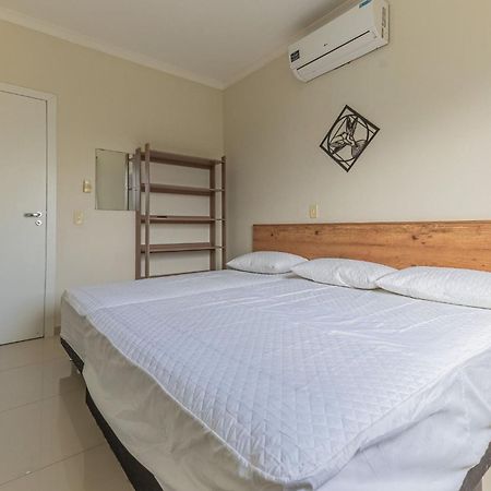 Aluguel de Apartamento 3 quartos sendo 1 suíte para 7 pessoas à 100 metros do mar em Bombas Bombinhas Exterior foto