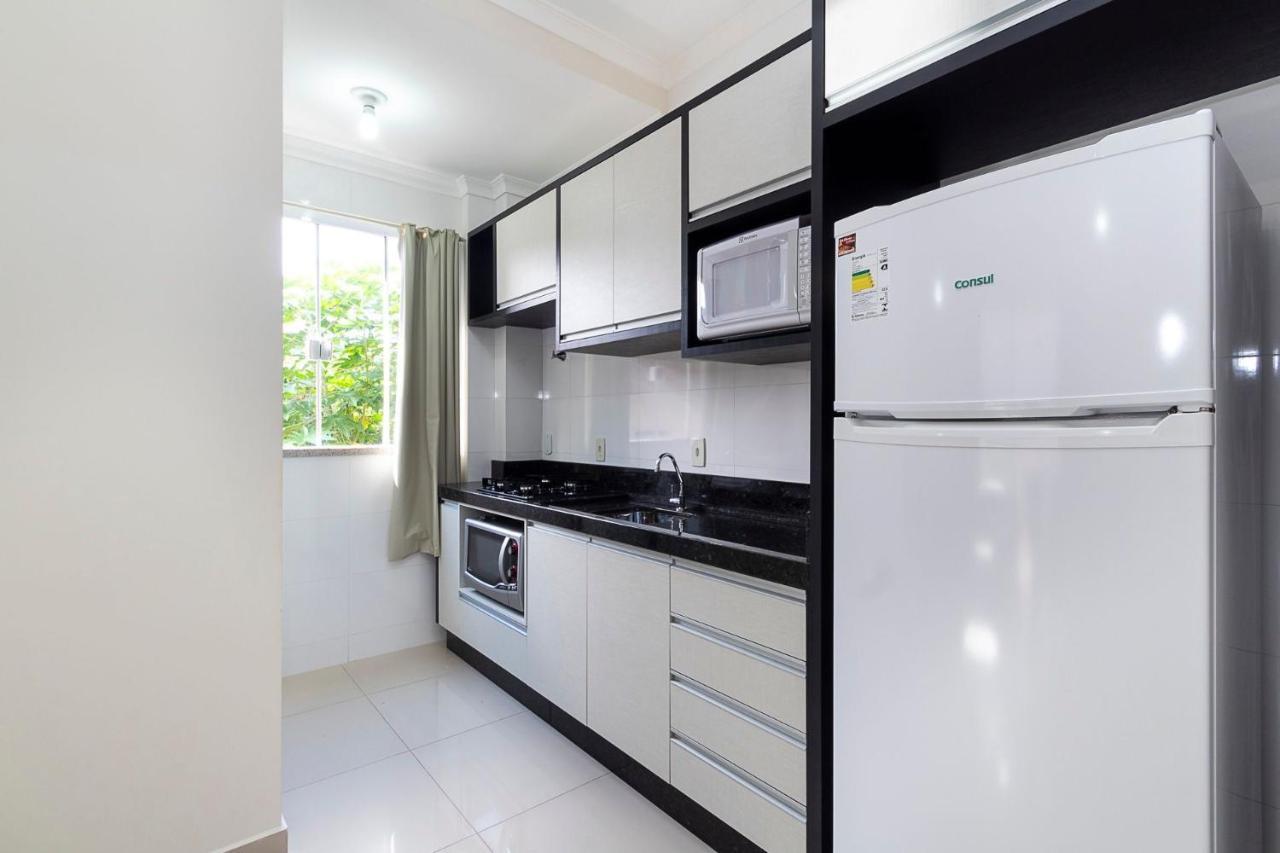 Aluguel de Apartamento 3 quartos sendo 1 suíte para 7 pessoas à 100 metros do mar em Bombas Bombinhas Exterior foto